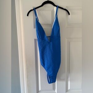 CUPSHE NWT SZ L adjustable cross back strap suit